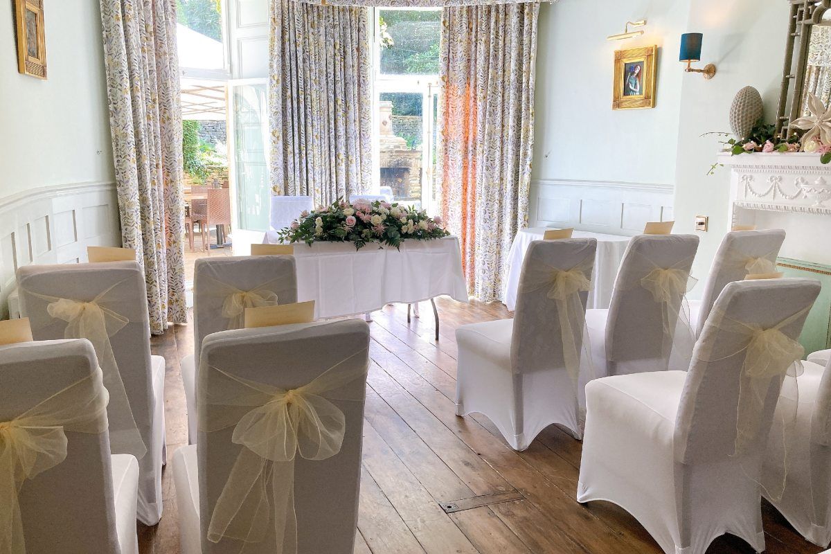 Gallery Item 10 for Burleigh Court Cotswolds